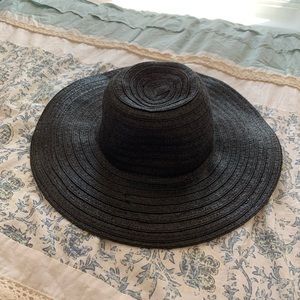 H&M paper straw hat